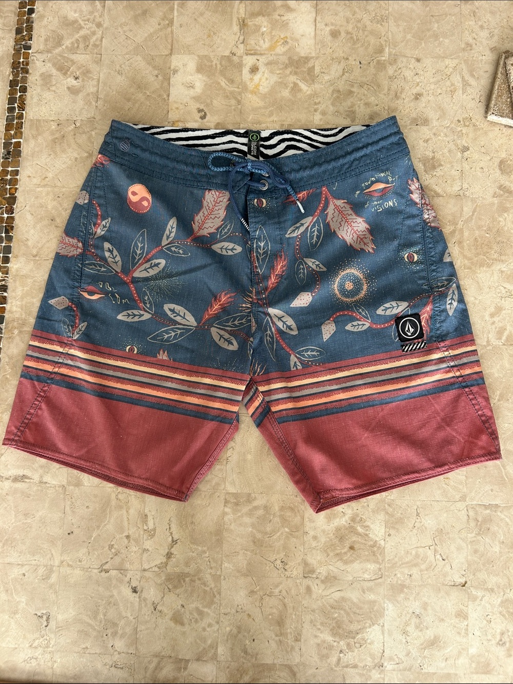 Volcom Lucid Stoney Boardshorts in Deep Blue‎ Mens Size 30